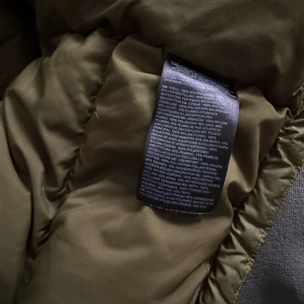 The North Face Teens 1996 Retro Nuptse Jacket Black Forest Green Teen 10 Kids - Picture 15 of 16